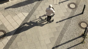 Die Versorgung der Alten muss entkommerzialisiert werden