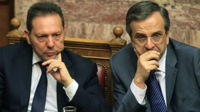 Griechisches Parlament stimmt für Entlassungen