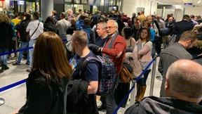 Warten, ärgern, fluchen, rennen