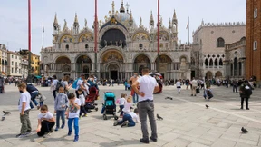 Warum für Reisen im Sommer etliche Hürden bleiben