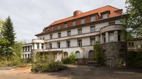 Zwischen Schulneubau und Denkmalschutz  