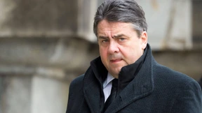 Gabriel macht Auflagen für Verkauf von Uranfirma