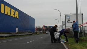 Geldtransporter vor Ikea-Filiale überfallen