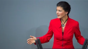 Wagenknecht vergleicht Drohnenangriffe mit Terror in Paris