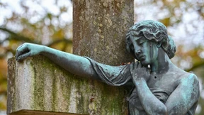 Warum die Kirchen bei der Sterbehilfe uneins sind