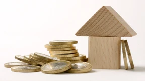 Anleger rennen privaten Bausparkassen die Türen ein