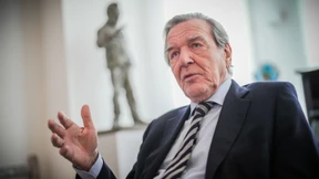 Gerhard Schröder begibt sich wegen Burnouts in Klinik