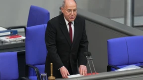 Gysi fordert Entschuldigung an Ostdeutsche