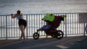 „Man redet Müttern ein, sie müssten unzufrieden mit dem Körper sein“