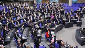 Union rückt im Bundestag an die Seite der AfD