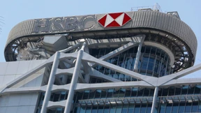 Europas größte Bank baut bis zu 50.000 Stellen ab