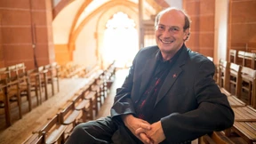 Pfarrer lockt Hunderte mit Taylor-Swift-Gottesdiensten in seine Kirche