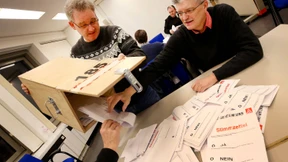 Thyssen-Krupps Stahlkocher stimmen für Tarifvertrag