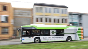 Ohne Abgase zum Palmengarten: Frankfurt kauft E-Busse