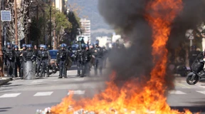 Die Korsen gehen auf die Barrikaden