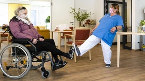 Regierung beschließt Corona-Bonus für Pflegekräfte