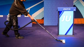 Mitglieder der Jungen Union singen Lied aus Zweitem Weltkrieg