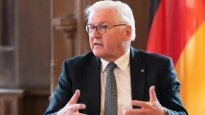 Steinmeier kritisiert Schröder