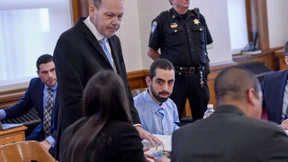 Rushdie-Attentäter muss für 25 Jahre ins Gefängnis