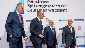 Deutsche Wirtschaft schlägt vor Kanzler Merz Alarm