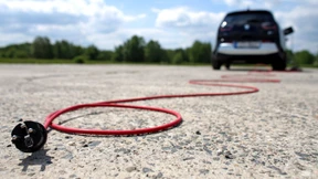 Mit Vollgas ins Elektroauto-Dilemma