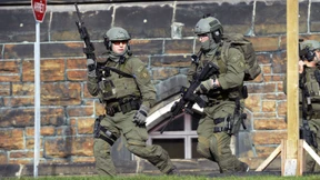 Warum dürfen Dschihadisten frei herumlaufen?