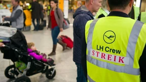 Streik der Flugbegleiter trifft 58.000 Passagiere