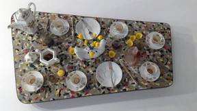 Solide Kost auf einem üppig gedeckten Tisch