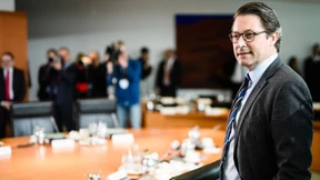 Bundesregierung lässt CO2-Abgabe prüfen