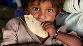 Weniger als  800 Millionen Menschen hungern