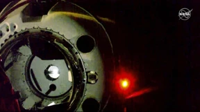 „Dragon“ erfolgreich an ISS angedockt