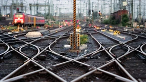 EU verklagt Deutschland wegen Bahn und Post