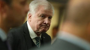 Seehofer gibt CSU-Vorsitz Mitte Januar ab