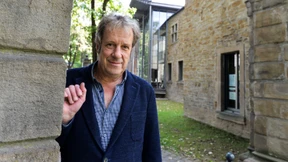 Die alten Kriminalfälle lassen ihm keine Ruhe