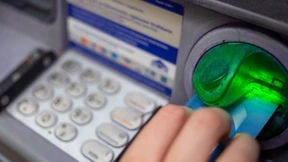 Bundesbank: Engmaschiges Netz von Geldautomaten wichtig