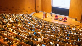 Wie Kapitalismus, Patriarchat und „Race“ zusammenwirken