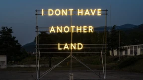 Wo nachts die Buchstaben leuchten