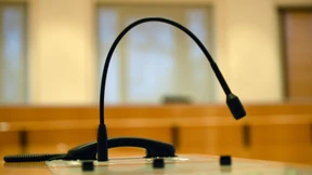 Haftstrafe wegen schwerer Brandstiftung aus Liebeskummer