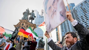 Aufzug der Iran-Sympathisanten