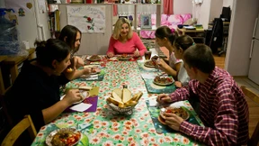 Mama Maria und ihre Kinder, die keine Kindheit hatten