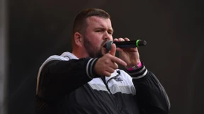 Links- und Rechtsextreme hätte nur ein Fenster getrennt