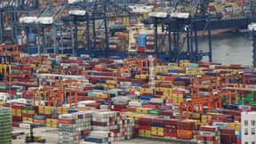 Regierungen zapfen in Krise Staatsfonds an