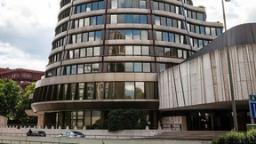 Bank der Zentralbanken warnt vor digitalem Geld