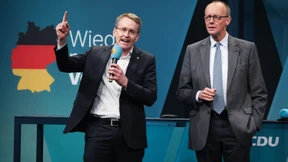 Warum Daniel Günther in einer Zwickmühle steckt