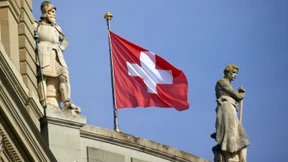 UBS darf eigene Aktien für Übernahme verwenden