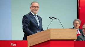 Die Henkel-Aktie klebt fest