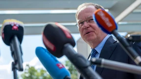 Von plumpen Manövern und handfestem Gemauschel