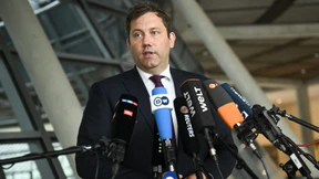 Klingbeil fertigt Schnieder kühl ab