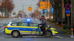 Tausende Menschen müssen Häuser nach Bombenfund verlassen