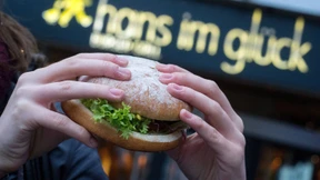 „Hans im Glück“ und „Peter Pane“ legen Burgerstreit bei